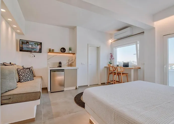 Nautica Suites - Modern Seaview Suite